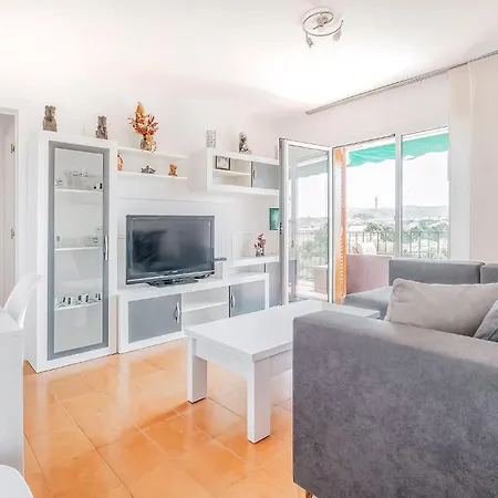 Apartman In With Kitchen *